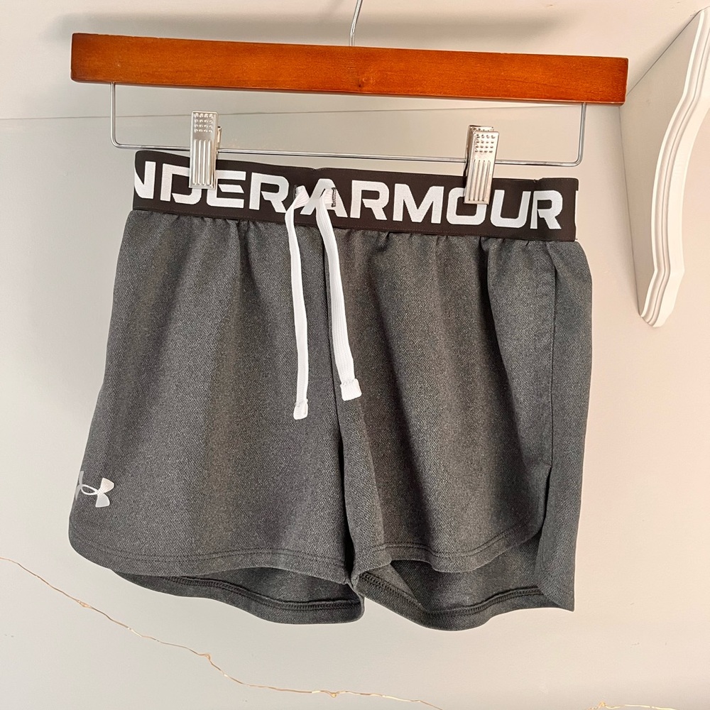 Under Armour Girls Medium Heather Grey Shorts